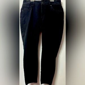 D. Jeans Black stretchy Denim Jeans
Like new